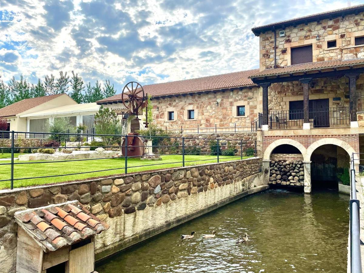 Apartamentos La Fabrica Villaluenga de la Vega Dış mekan fotoğraf