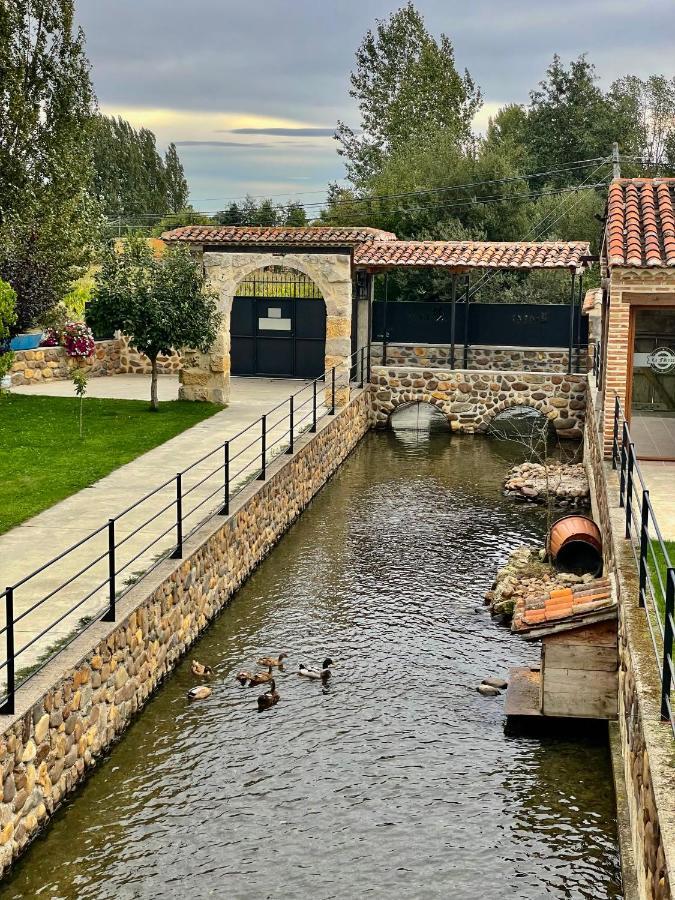 Apartamentos La Fabrica Villaluenga de la Vega Dış mekan fotoğraf