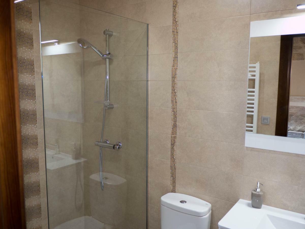 Apartamentos La Fabrica Villaluenga de la Vega Dış mekan fotoğraf