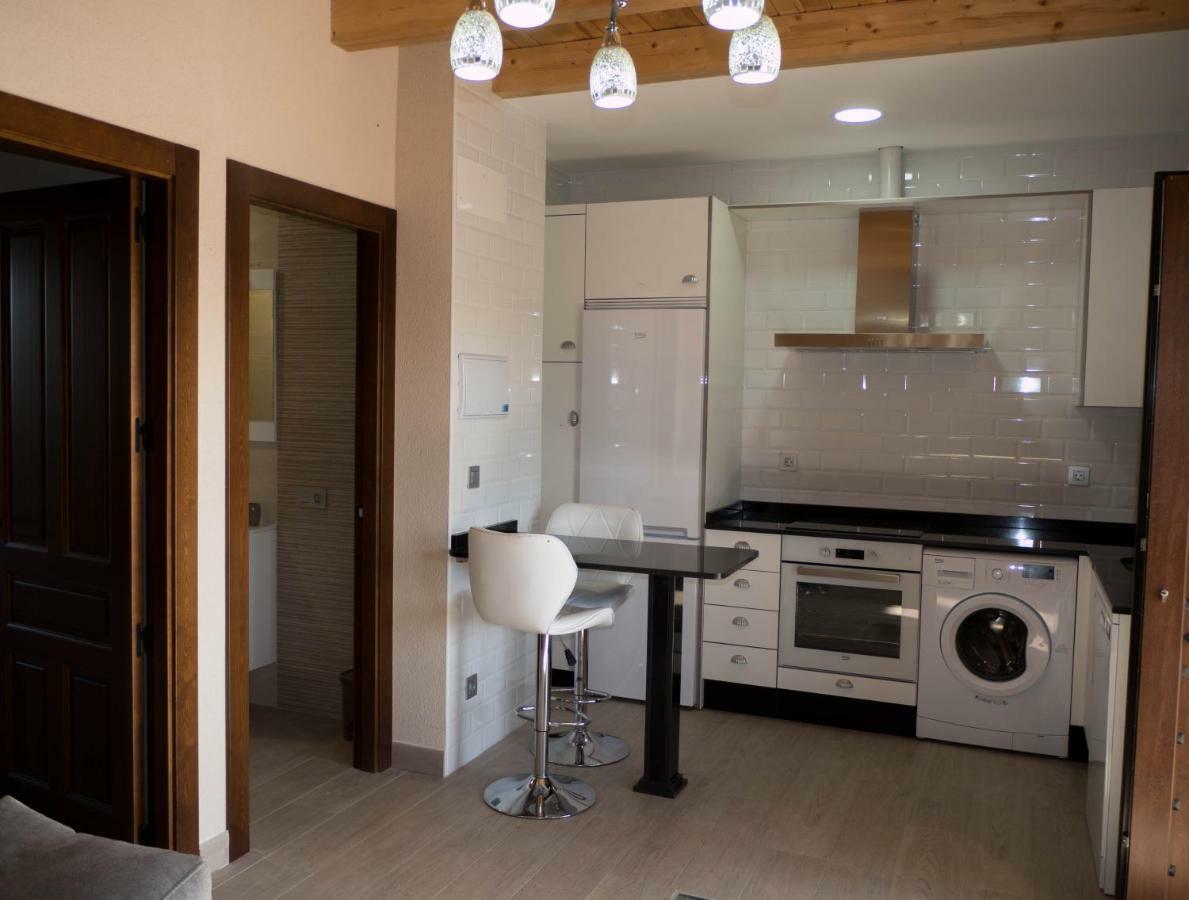 Apartamentos La Fabrica Villaluenga de la Vega Dış mekan fotoğraf