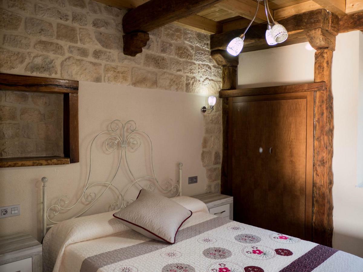 Apartamentos La Fabrica Villaluenga de la Vega Dış mekan fotoğraf