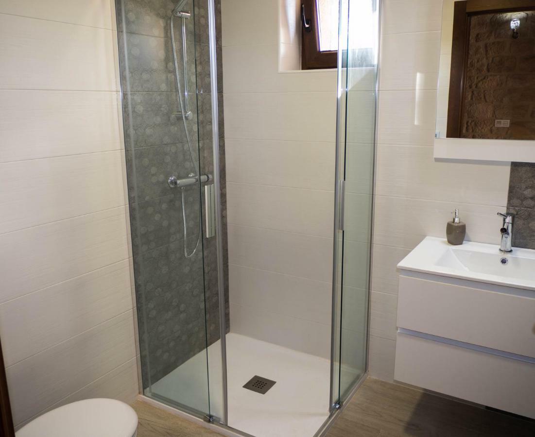 Apartamentos La Fabrica Villaluenga de la Vega Dış mekan fotoğraf